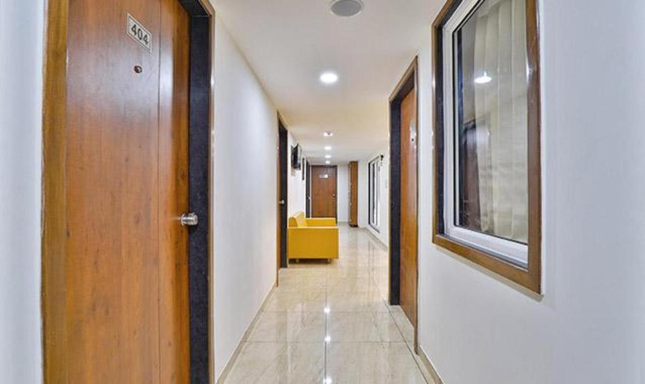 Leo Hotel Ahmedabad Exterior photo
